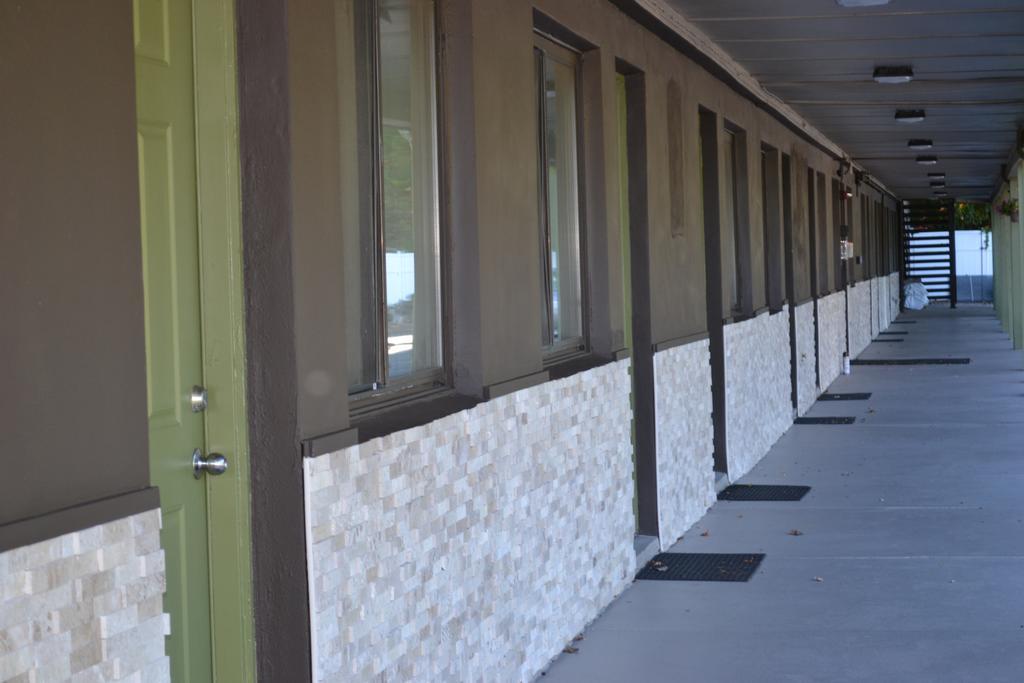 Mount Holyoke Inn Exterior photo